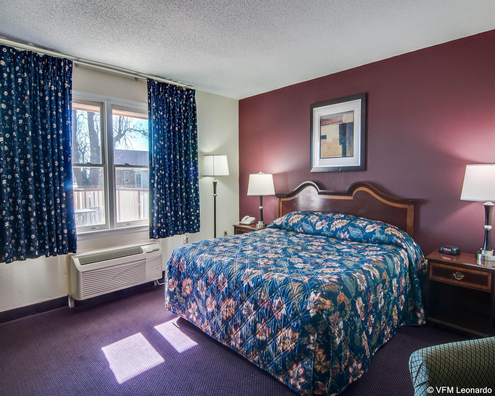 Econo Lodge Glade Springs I-81 Εξωτερικό φωτογραφία