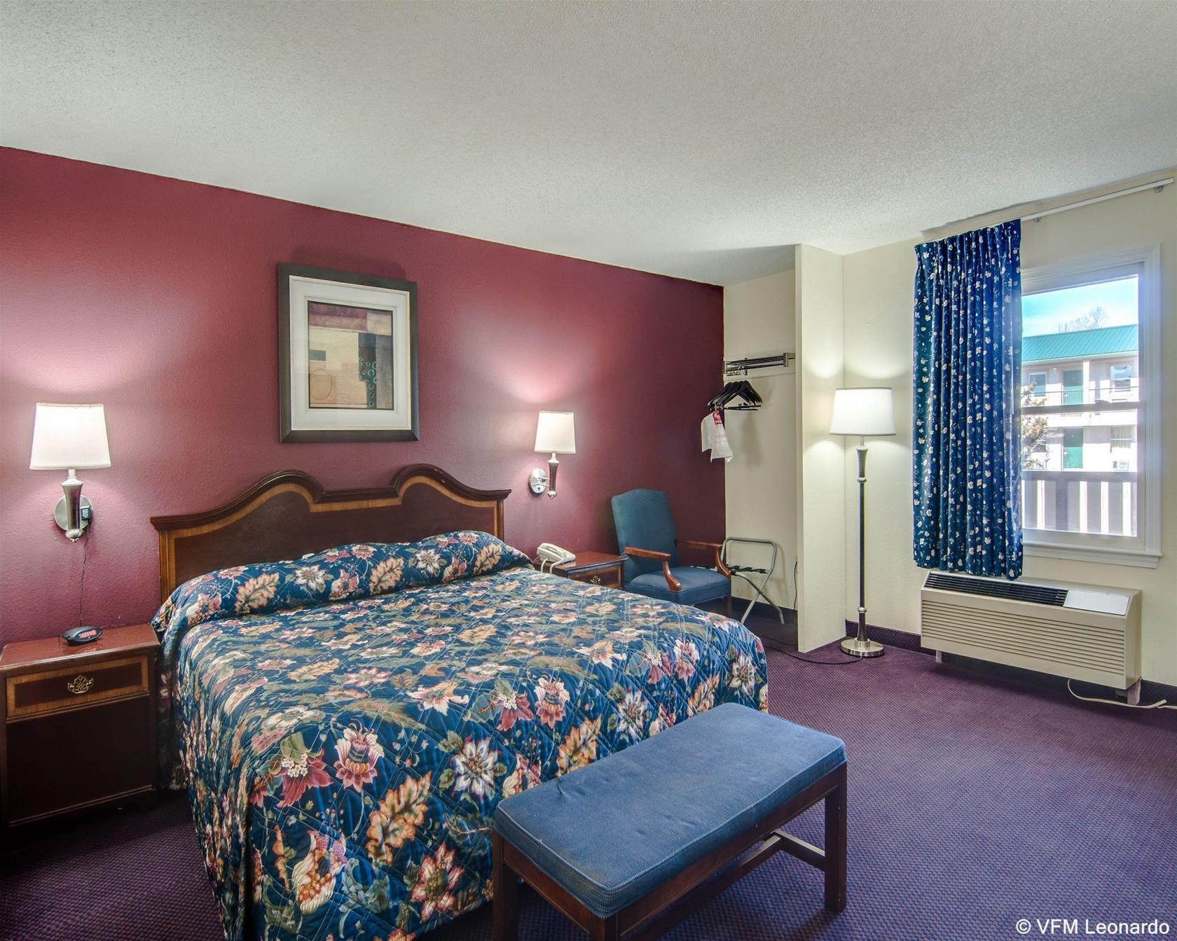 Econo Lodge Glade Springs I-81 Εξωτερικό φωτογραφία