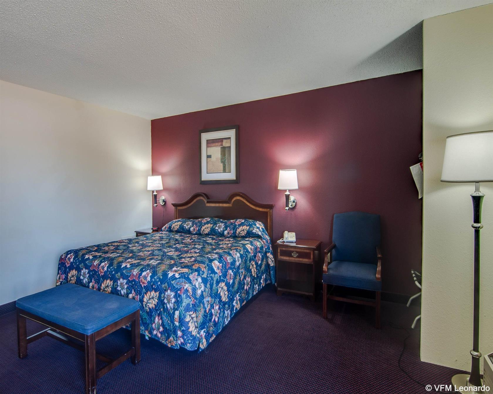 Econo Lodge Glade Springs I-81 Εξωτερικό φωτογραφία